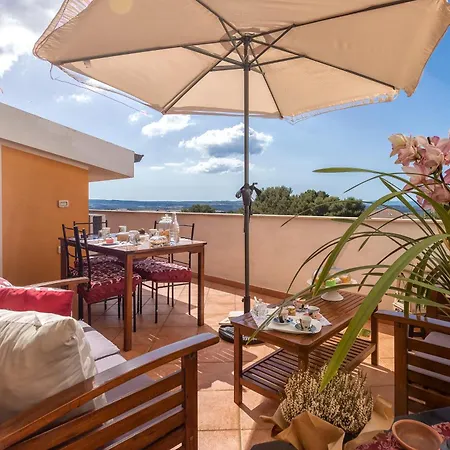 Apartment Casa Clara In In The Nuraghe Of Santa Cadrina A Short Distance From The Beaches