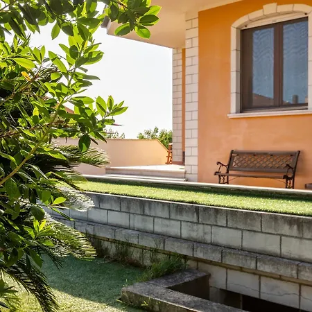 Casa Clara In In The Nuraghe Of Santa Cadrina A Short Distance From The Beaches
