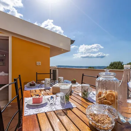 Casa Clara In In The Nuraghe Of Santa Cadrina A Short Distance From The Beaches Apartmán