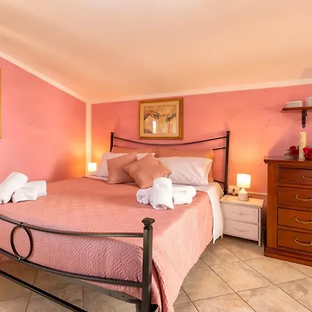 Apartment Casa Clara In In The Nuraghe Of Santa Cadrina A Short Distance From The Beaches *
