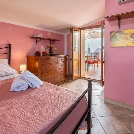 Casa Clara In In The Nuraghe Of Santa Cadrina A Short Distance From The Beaches