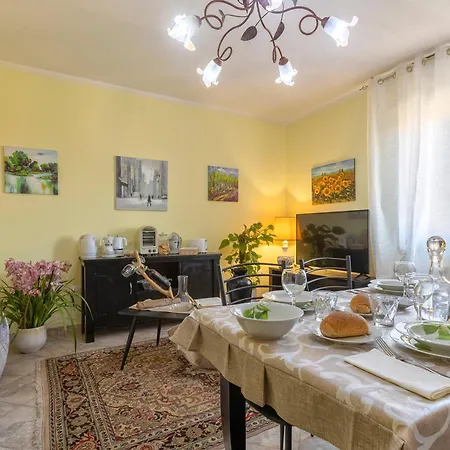 Casa Clara In In The Nuraghe Of Santa Cadrina A Short Distance From The Beaches *