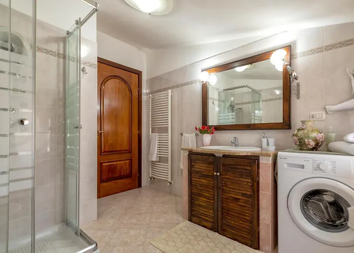 Casa Clara In In The Nuraghe Of Santa Cadrina A Short Distance From The Beaches Daire *