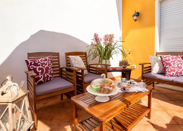 Casa Clara In In The Nuraghe Of Santa Cadrina A Short Distance From The Beaches * Uri